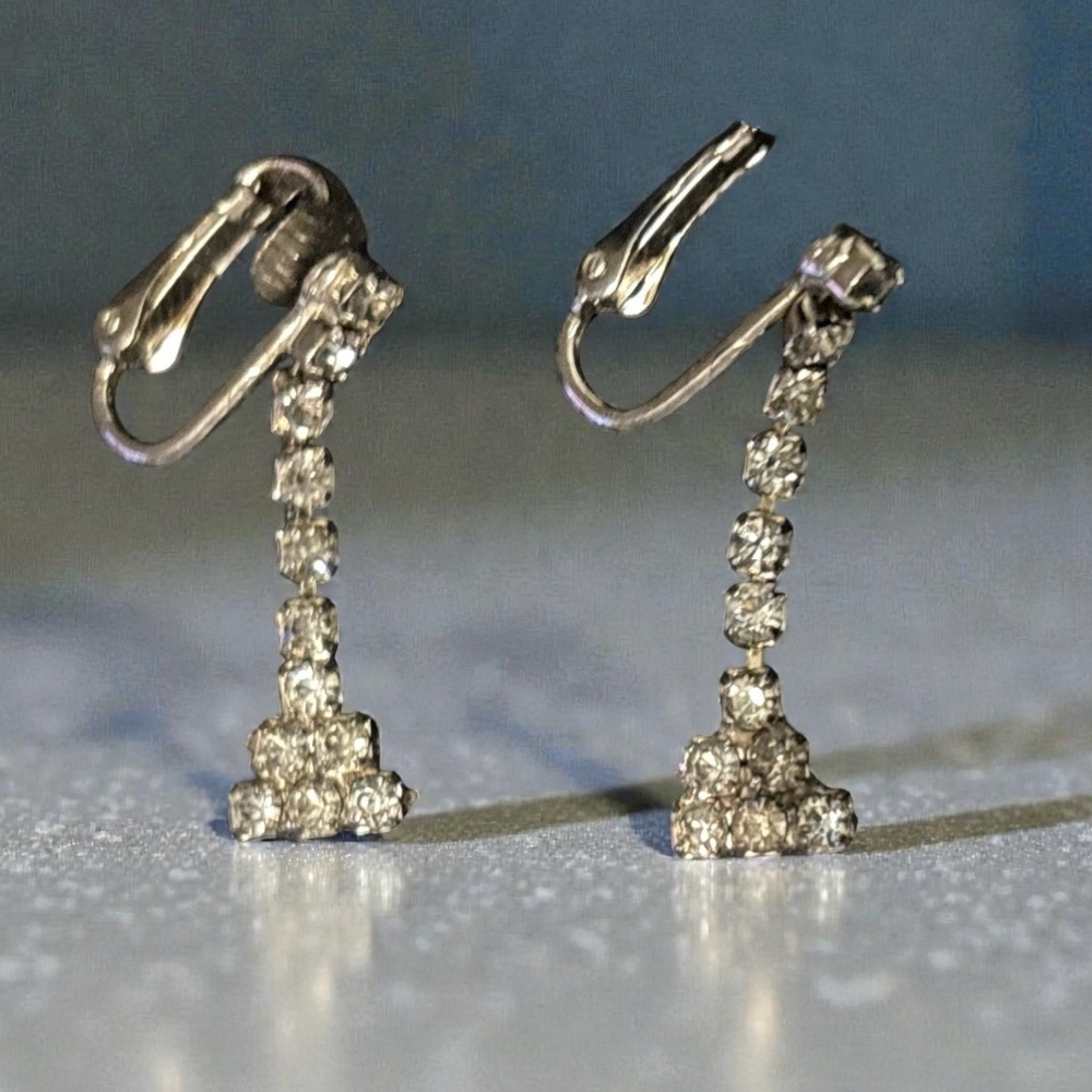 Vintage Rhinestone Silver Crystal Dangle Clip-on Earrings